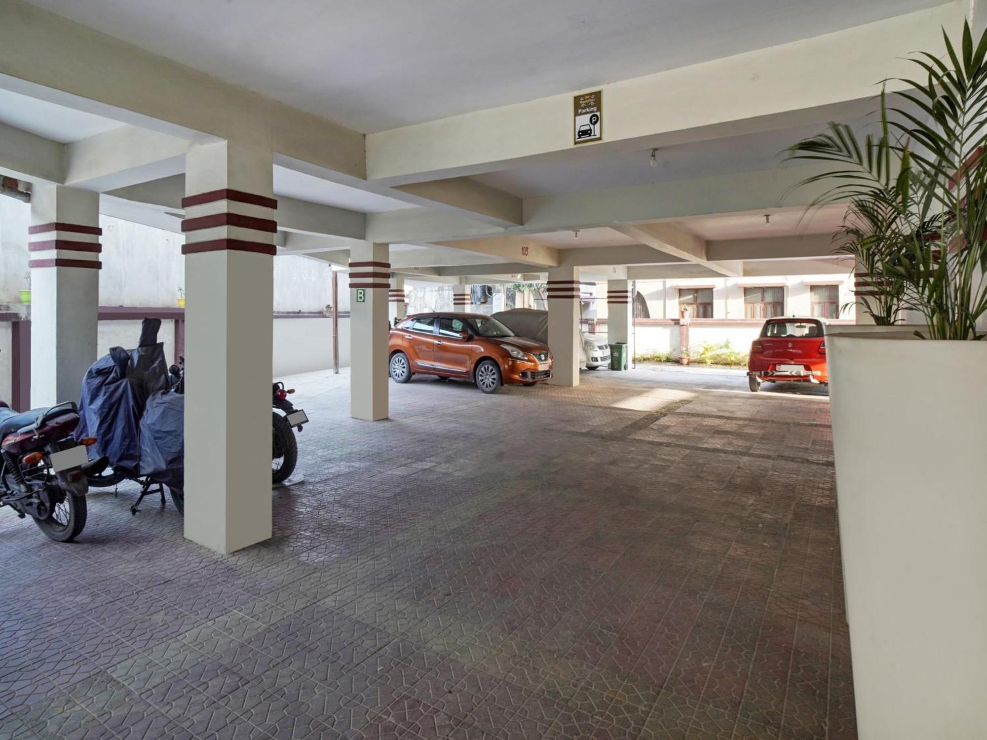 Collection O 47006 Hotel Magadh Palace Danapur Exterior foto